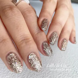 ネイル Lilly Co.のネイルデザイン