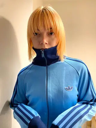 ミディアム カラー Hair & make Lamp所属・梅田のブリーチ特化 美容師KAI🥰のヘアスタイル