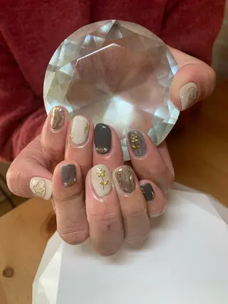 ネイル LAVISH nail salonのネイルデザイン