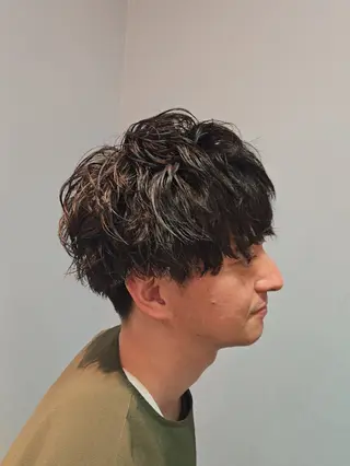 メンズ パーマ 電髪倶楽部　美膳所属・荒井 琢人のヘアスタイル