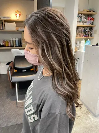 ロング カラー ヘアローラン所属・💕 manaka🌺のヘアスタイル