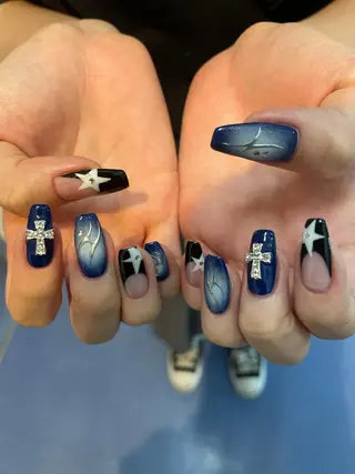 ネイル AOI✩⡱ y2kネイルのネイルデザイン