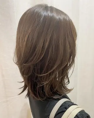 ミディアム 山形 ゆりのヘアスタイル