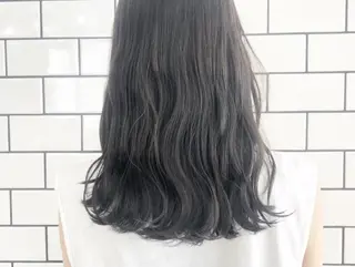 ミディアム カラー パーマ ヘアアレンジ ネイル マツエク・マツパ 川野 彩海のヘアスタイル
