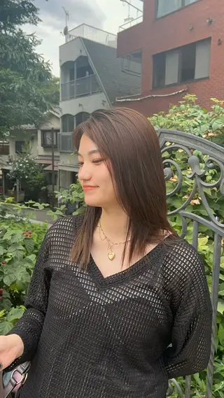 ロング レイヤー／マツエク 💋𝑨𝑵𝑵𝑨のヘアスタイル