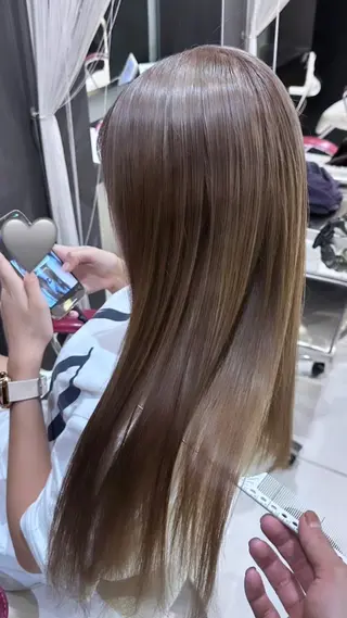 ロング カラー🌈／ 髪質改善✨／凜太郎のヘアスタイル