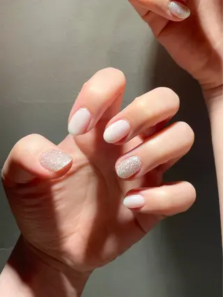 ネイル Nailsalon Repos.所属・Rika🌼 シンプル•マグネットのネイルデザイン