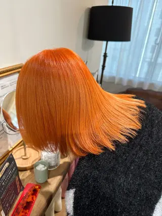 ミディアム カラー 梅田ハイトーン チダ ヒナノのヘアスタイル