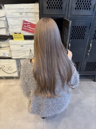 カラー 加藤 小春のヘアスタイル