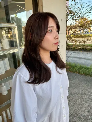 セミロング カラー LOMARLIE / CHIKA🫧のヘアスタイル