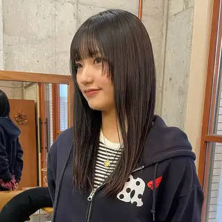 ロング カリン/ カット・ブリーチのヘアスタイル