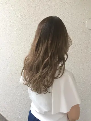 ロング カラー インナーカラー/天神 ブリーチ/吉田のヘアスタイル