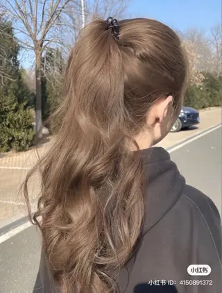 セミロング カラー 木屋元一/透明感 /前髪/韓国ヘアのヘアスタイル