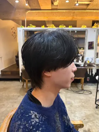 ショート メンズ isuta 岡本のヘアスタイル