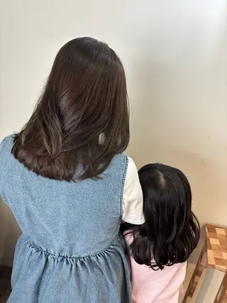 ミディアム カラー Hair lol nico La所属・ヘアーロウル ニコラのヘアスタイル