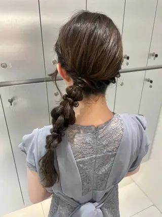 ヘアアレンジ ヘアセット🎀耳つぼ 👂💎MONAMIのヘアスタイル