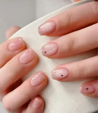 ネイル 高木 維麗絲のネイルデザイン