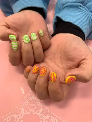 ネイル ネイルサロンキューティープティ所属・佐藤 優衣のネイルデザイン