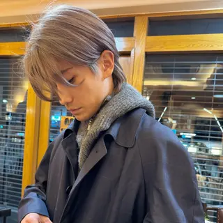 カラー 嬉野 暖のヘアスタイル