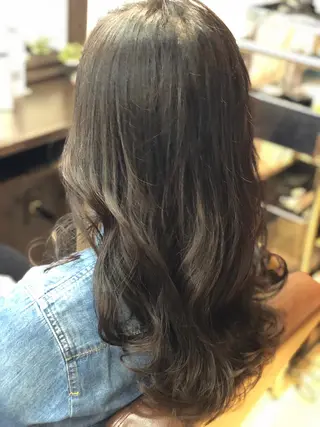 カラー Agu hair Lazuli所属・松本 マサシのヘアスタイル