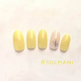 ネイル SOLMANI 予約担当のネイルデザイン