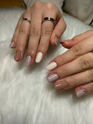 ネイル nail salon 〜Miari〜所属・吉澤 梓のネイルデザイン