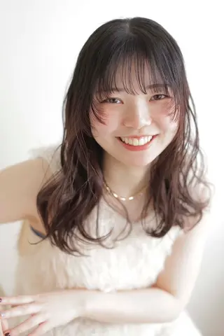 カラー 束感まつぱ🥑🤍 NATUKI🤍のマツエク・マツパデザイン