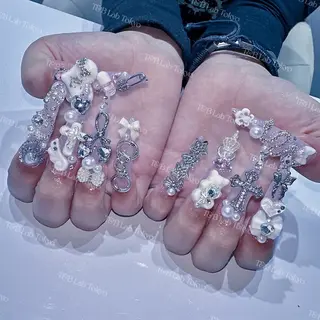 ネイル 【パラジェル・フィルイン】 T&BNAIL STUDIO所属・ナ サギ ロング無制限中のネイルデザイン