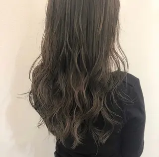 ロング MIZUHO / ダブルカラー髪質改善のヘアスタイル