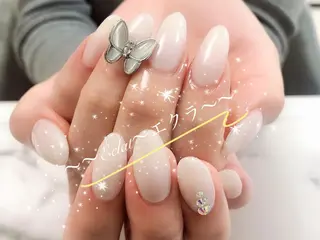 ネイル ネイルサロンエクラ 🫧Shizukaのネイルデザイン