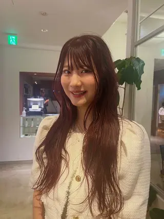 ロング カラー 南部 綾音のヘアスタイル