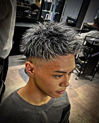 ショート カラー ヘアアレンジ メンズ men'slapis YUTOのヘアスタイル