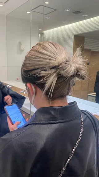 ミディアム カラー ヘアアレンジ CYAN.栄店所属・久野 紗愛のヘアスタイル