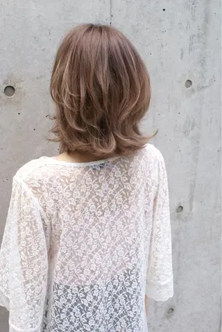 ミディアム カラー ACT仙川所属・みうら ミウラのヘアスタイル