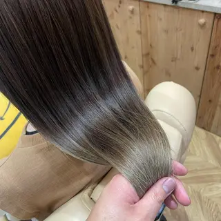 ショート カラー パーマ ヘアアレンジ メンズ キッズ ネイル マツエク・マツパ Saffyハリウッド トリートメント◎のヘアスタイル