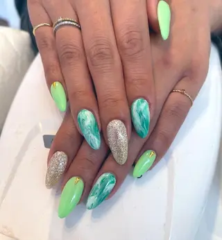 ネイル MaHaRo所属・S HARUKAのネイルデザイン