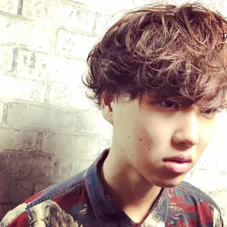 ミディアム パーマ 斉田 大輝のヘアスタイル