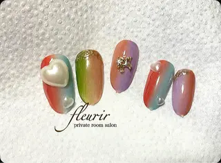 ネイル フルリール 【プライベートサロンのネイルデザイン