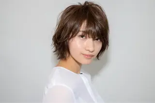 ショート 枝折 憲のヘアスタイル