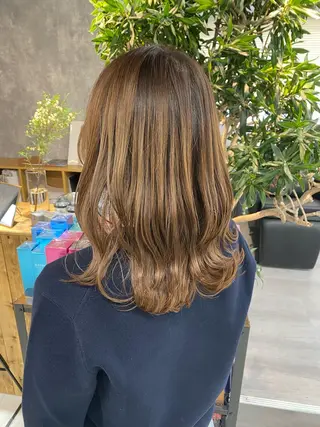 セミロング 【.ico】心斎橋/ ウルフ/飛田ゆうきのヘアスタイル