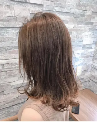 ミディアム カラー 蟹江 聡太✨レイヤーカットのヘアスタイル