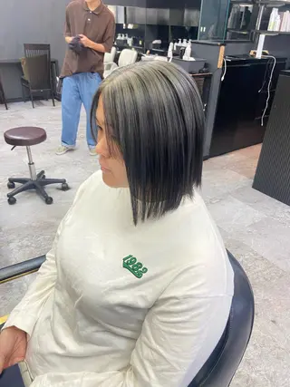 セミロング 瀧下 唯のヘアスタイル