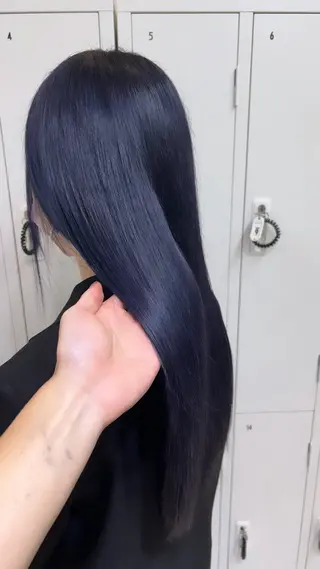 ロング カラー collet岩崎駿王 /ハイトーン/艶髪のヘアスタイル