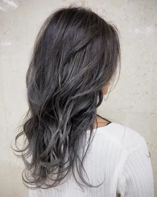 セミロング カラー 菅村 勇亮のヘアスタイル