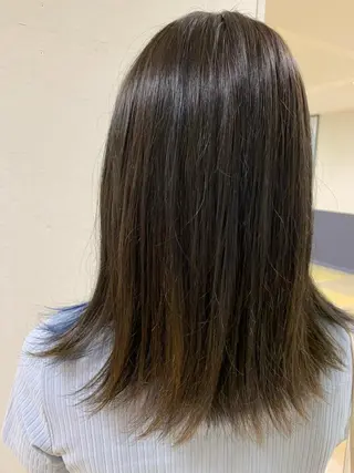 ミディアム カラー 高橋友里亜 /フリーランスのヘアスタイル
