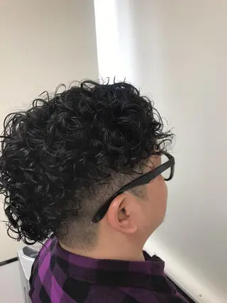 パーマ メンズ ヘアサロン&脱毛 BACKSTAGE栄のヘアスタイル