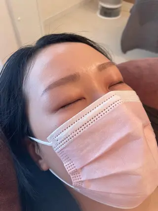 アイブロウ eyelash salon winkerbell所属・山下 由衣のマツエク・マツパデザイン
