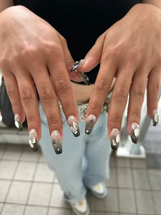 ネイル 黒政 茜のネイルデザイン