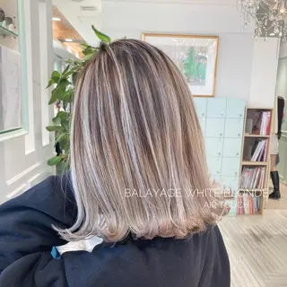 ミディアム カラー パーマ ヘアアレンジ Zina渋谷エリア マネージャShionのヘアスタイル