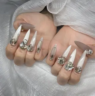 ネイル Lee Nailsのネイルデザイン